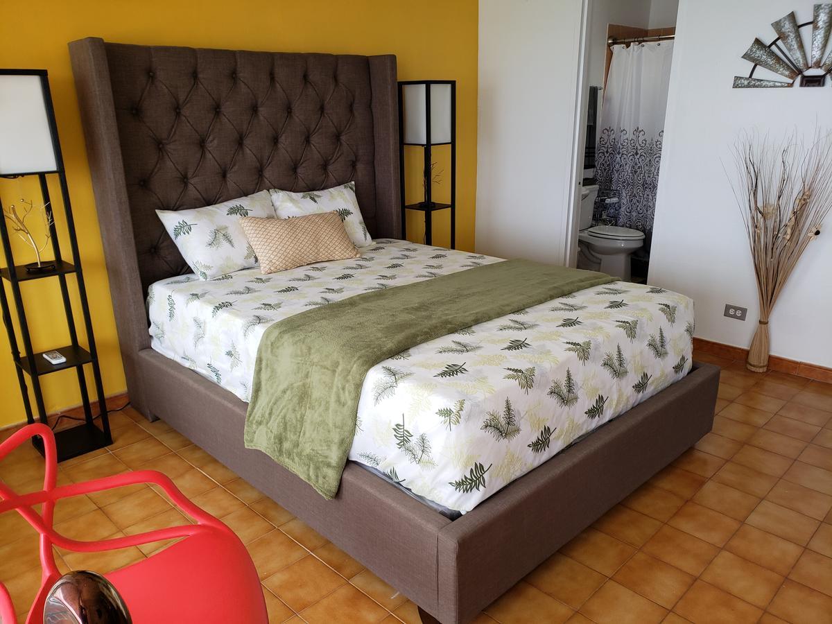 Gorgeous Beach Front Studio With Electricity Water Ac Luquillo Exterior foto