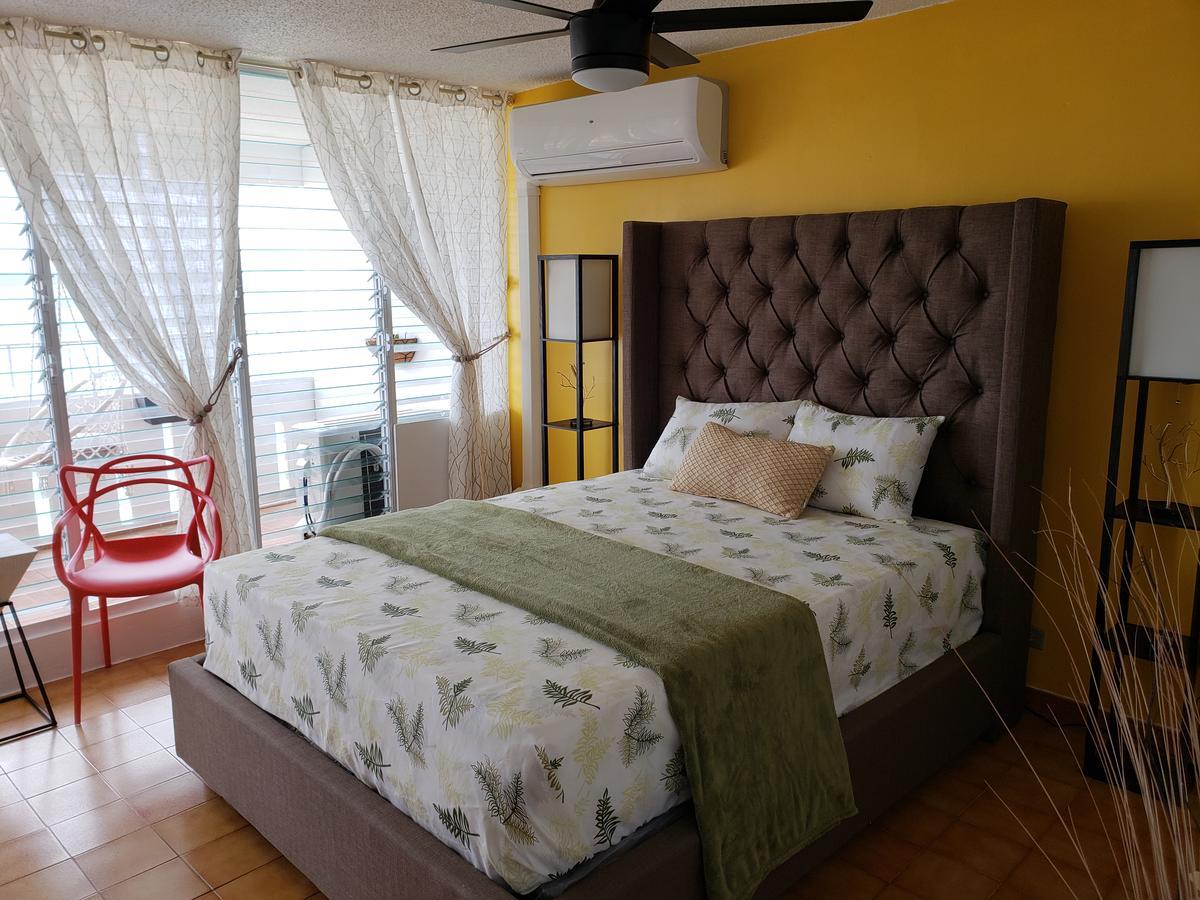 Gorgeous Beach Front Studio With Electricity Water Ac Luquillo Exterior foto